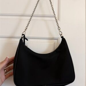 Elegant Black Chain Shoulder Bag